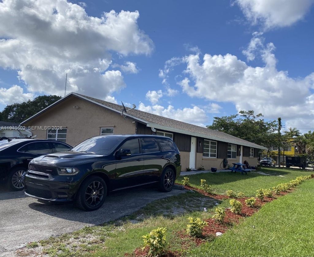 Photo of 5904 SW 27th St, West Park, FL 33023 (MLS # A11940502)