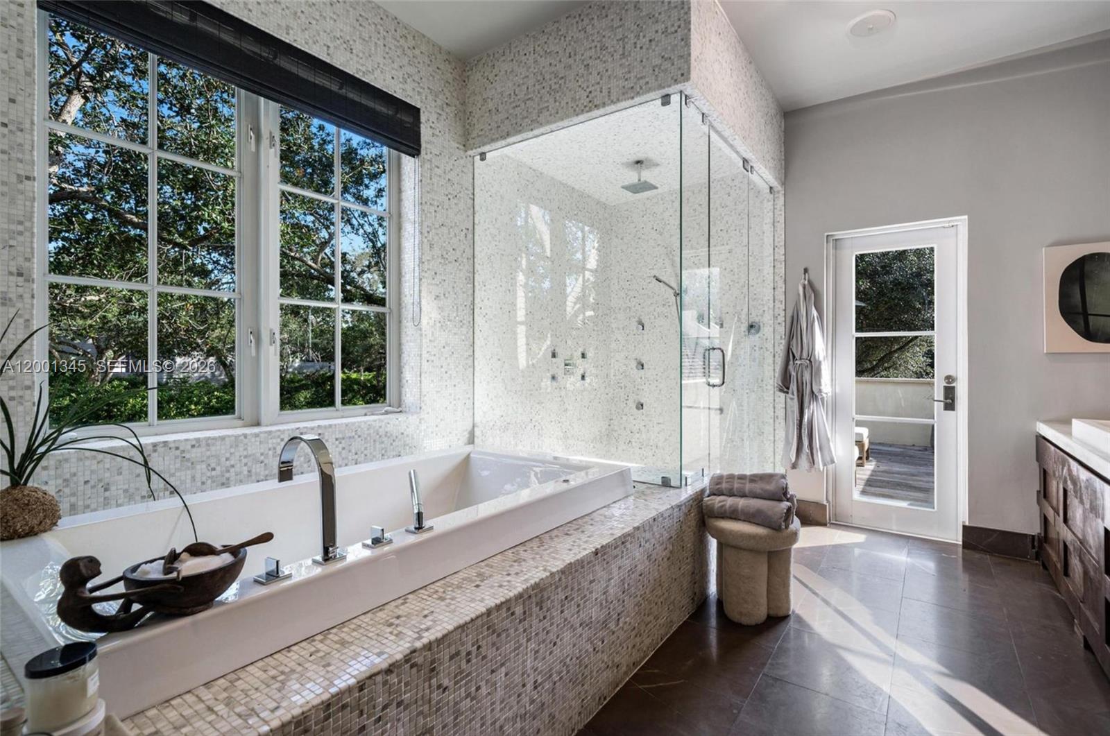 MARTIN SUBURBAN ACRES - Residential