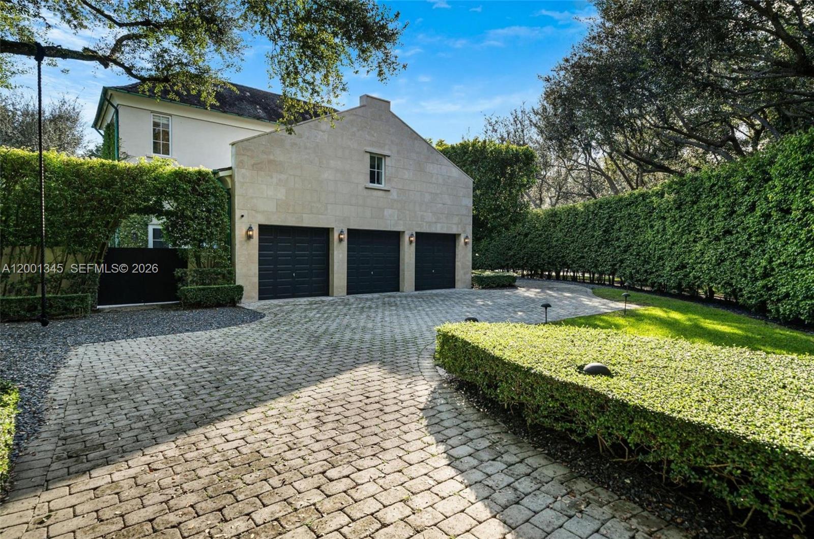 MARTIN SUBURBAN ACRES - Residential