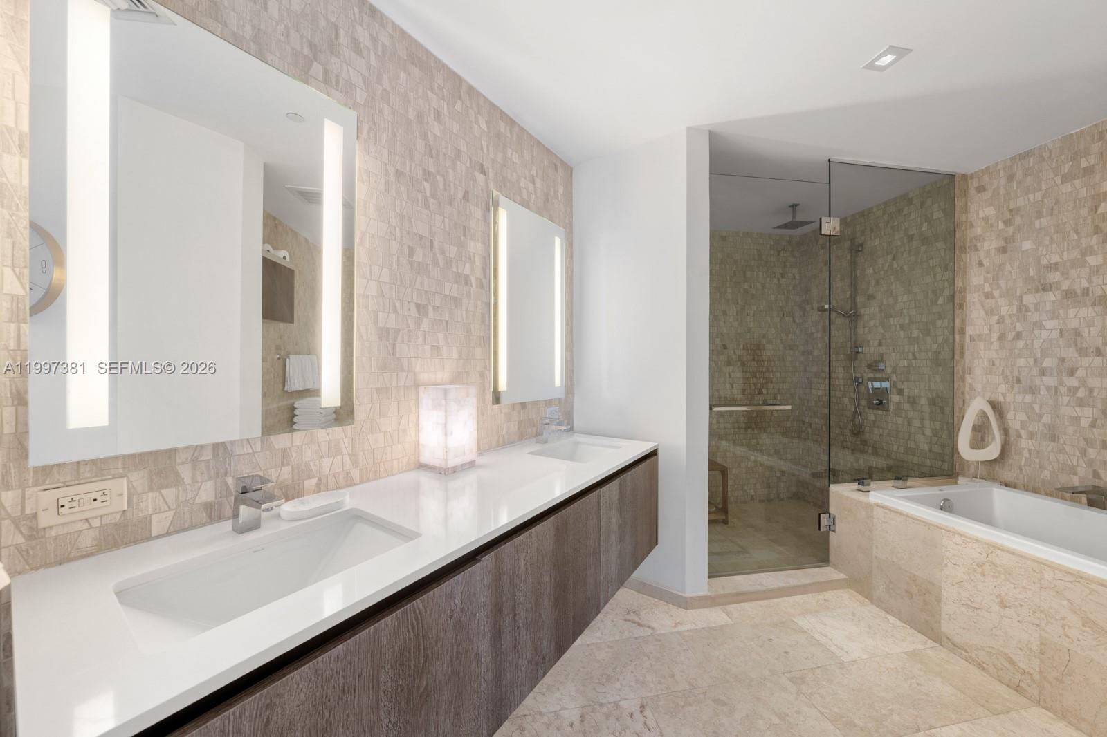 RISE CONDO - Residential Lease