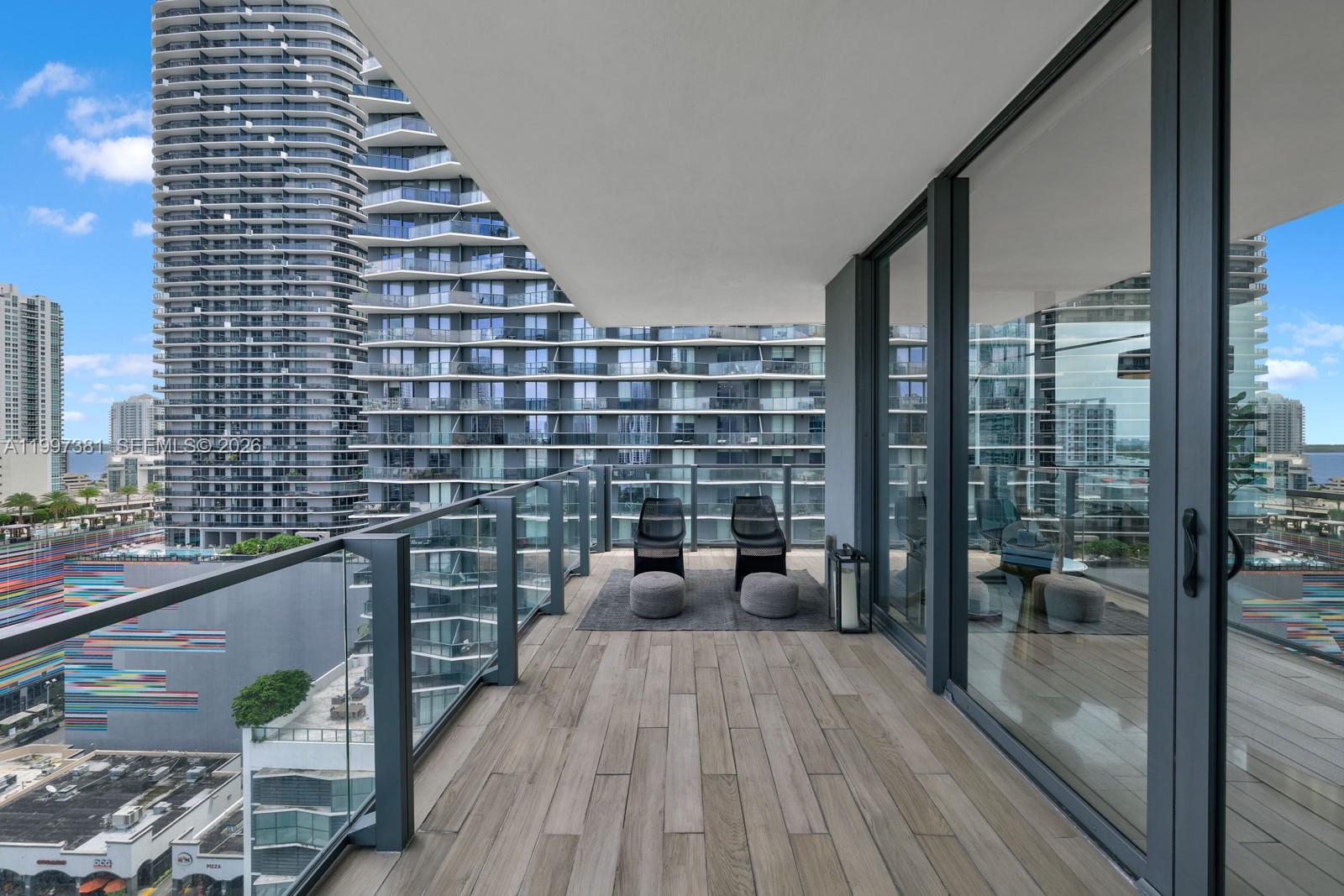 RISE CONDO - Residential Lease