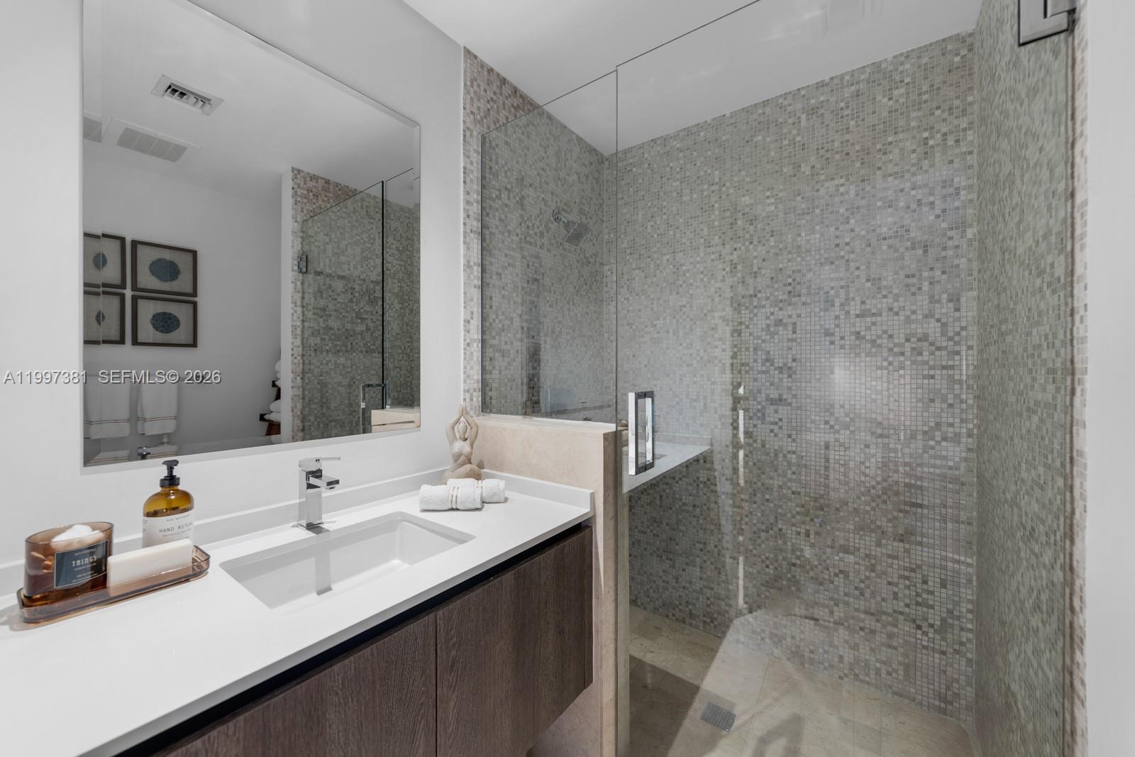 RISE CONDO - Residential Lease