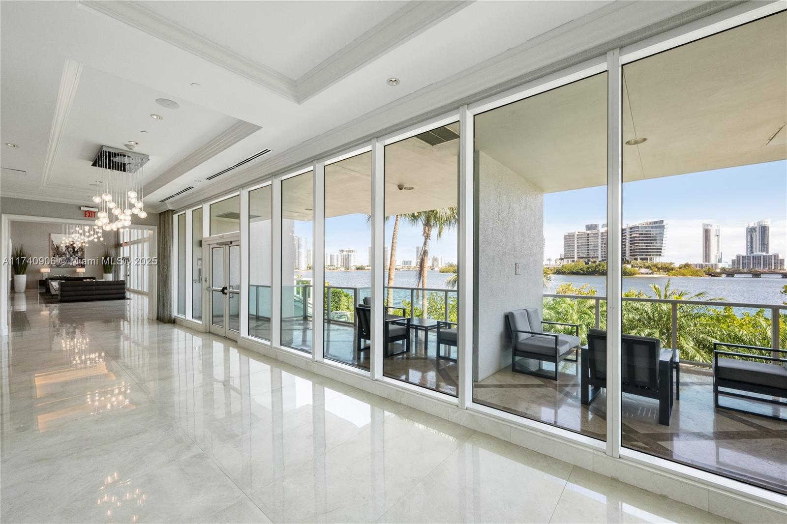 THE PENINSULA CONDO - Residential