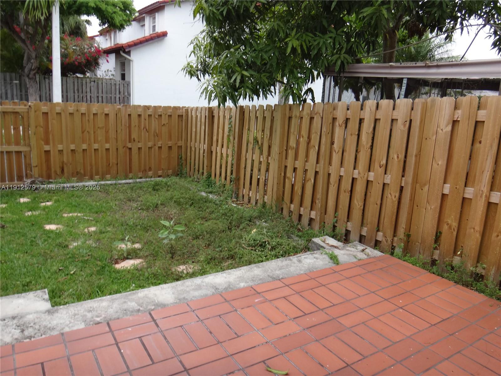 SAGA BAY TOWNHOMES - Residential Lease