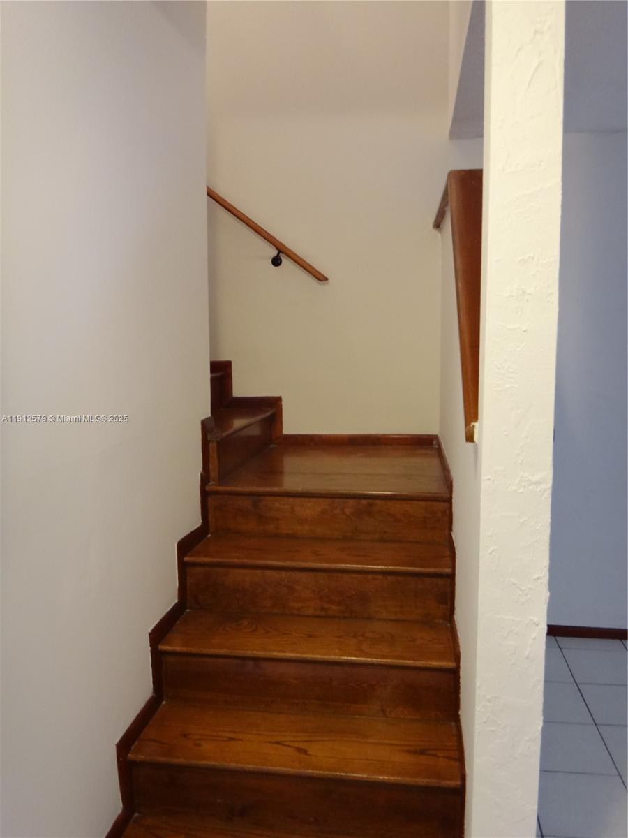 SAGA BAY TOWNHOMES - Residential Lease