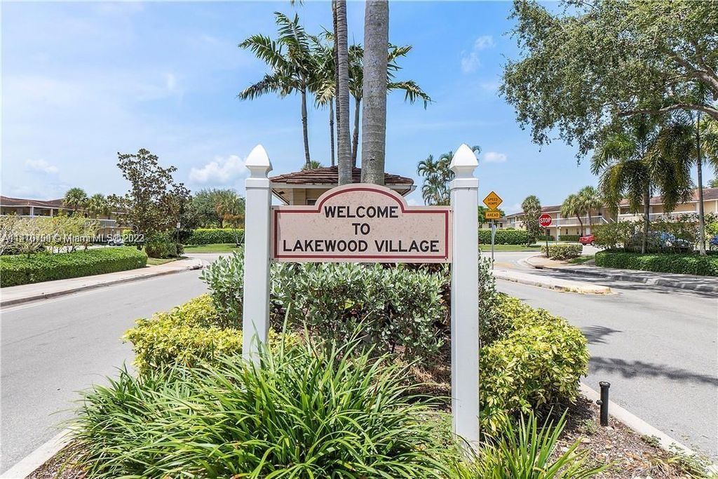 Photo of 1016 Twin Lakes Dr #20-G, Coral Springs, FL 33071 (MLS # A11410759)