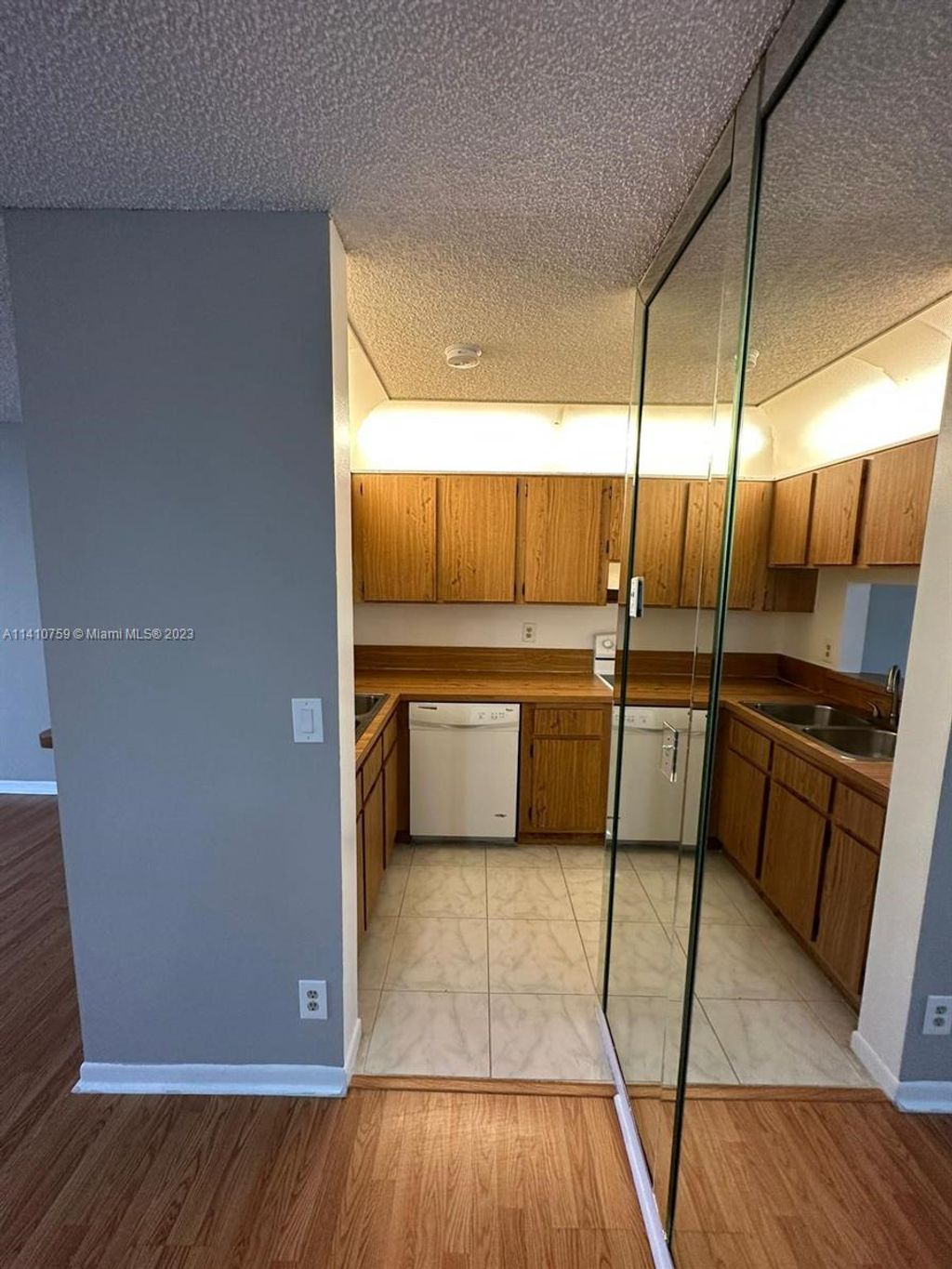 Photo of 1016 Twin Lakes Dr #20-G, Coral Springs, FL 33071 (MLS # A11410759)