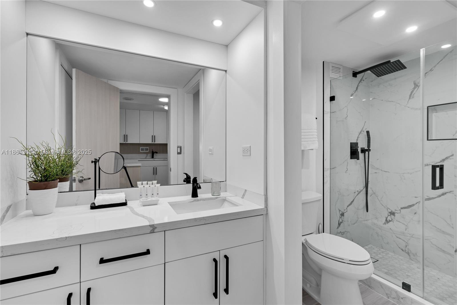 RONEY PALACE CONDO - Residential Lease