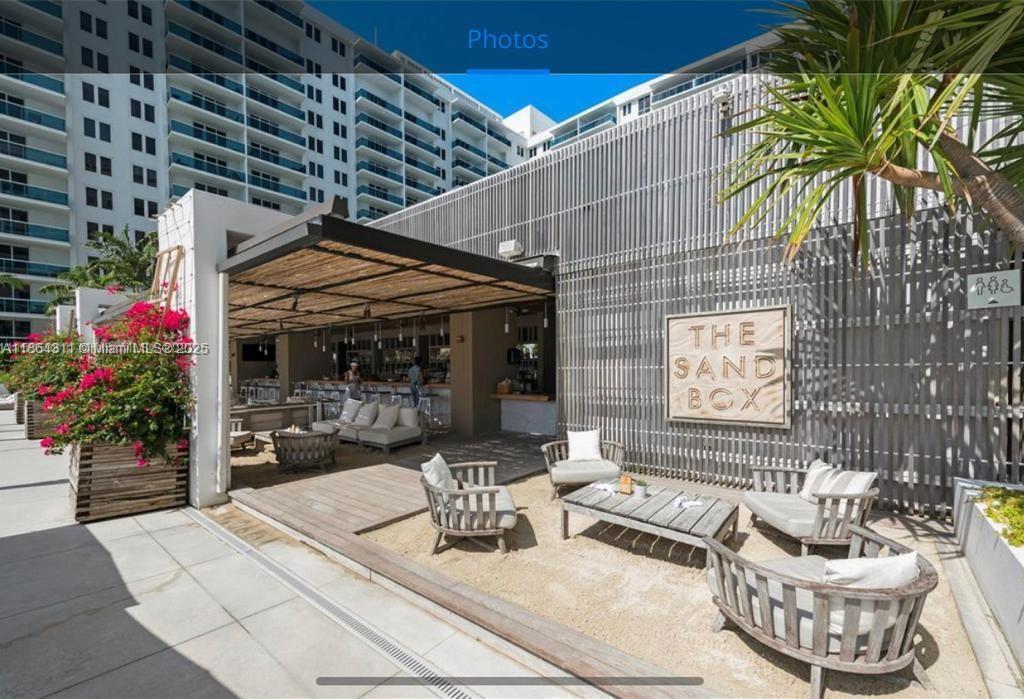 RONEY PALACE CONDO - Residential Lease