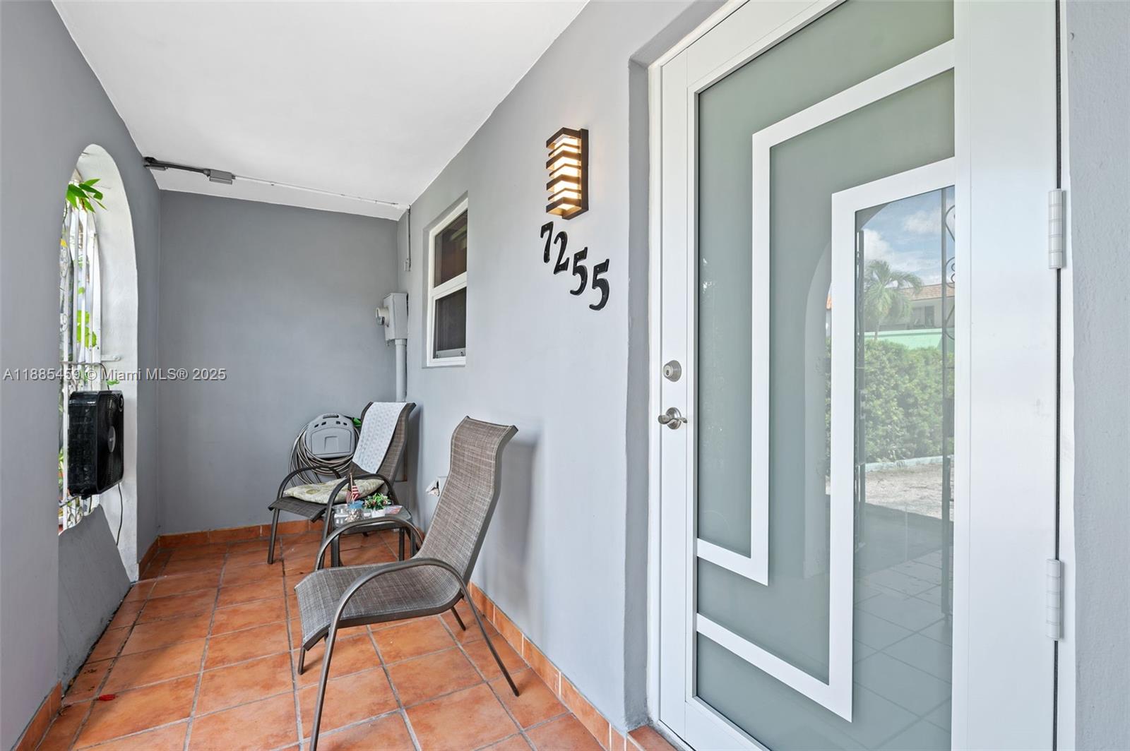 FIRST ADDN TO PALM SPRING - Residential