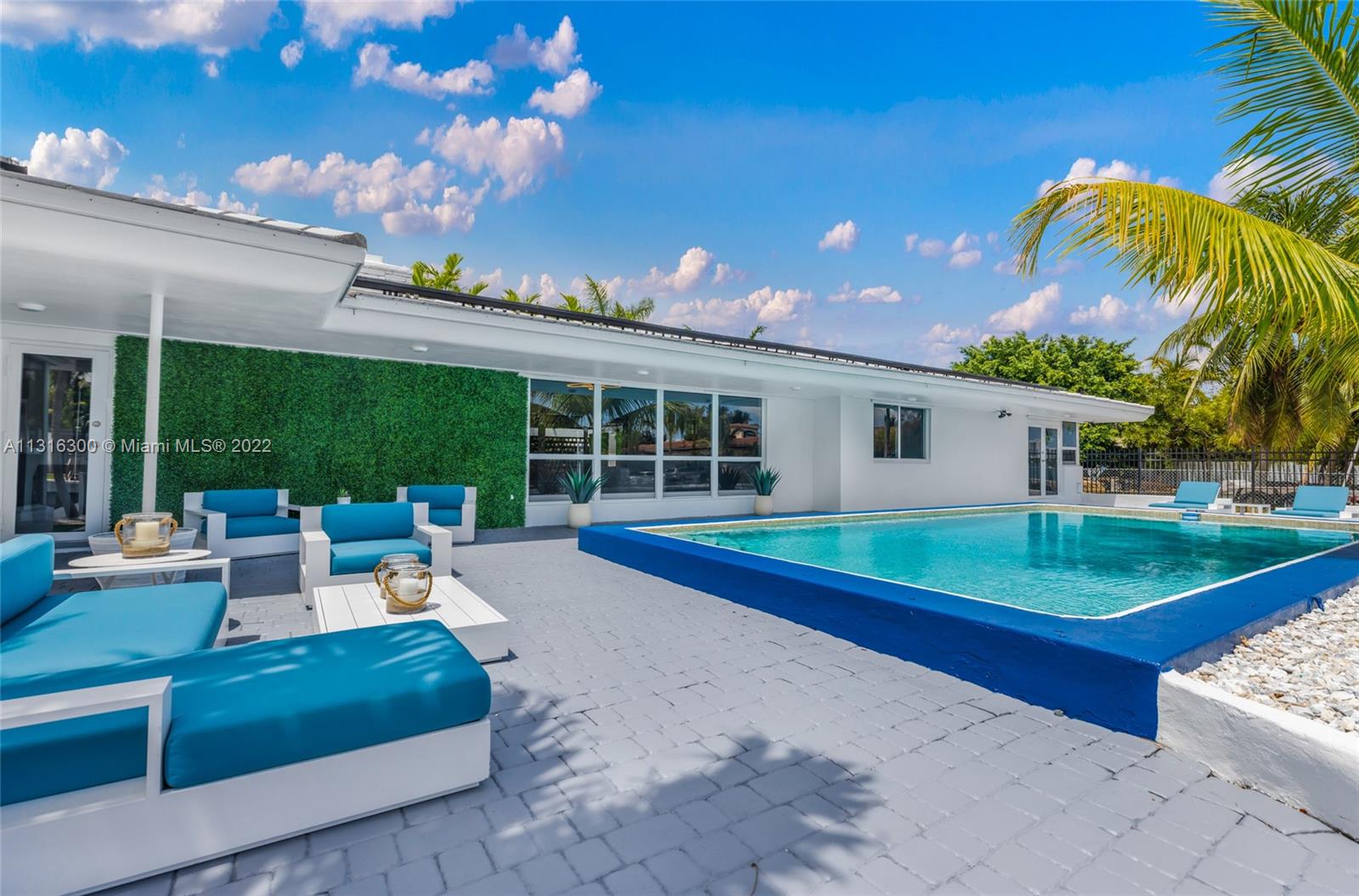 Davis Harbour - Residential