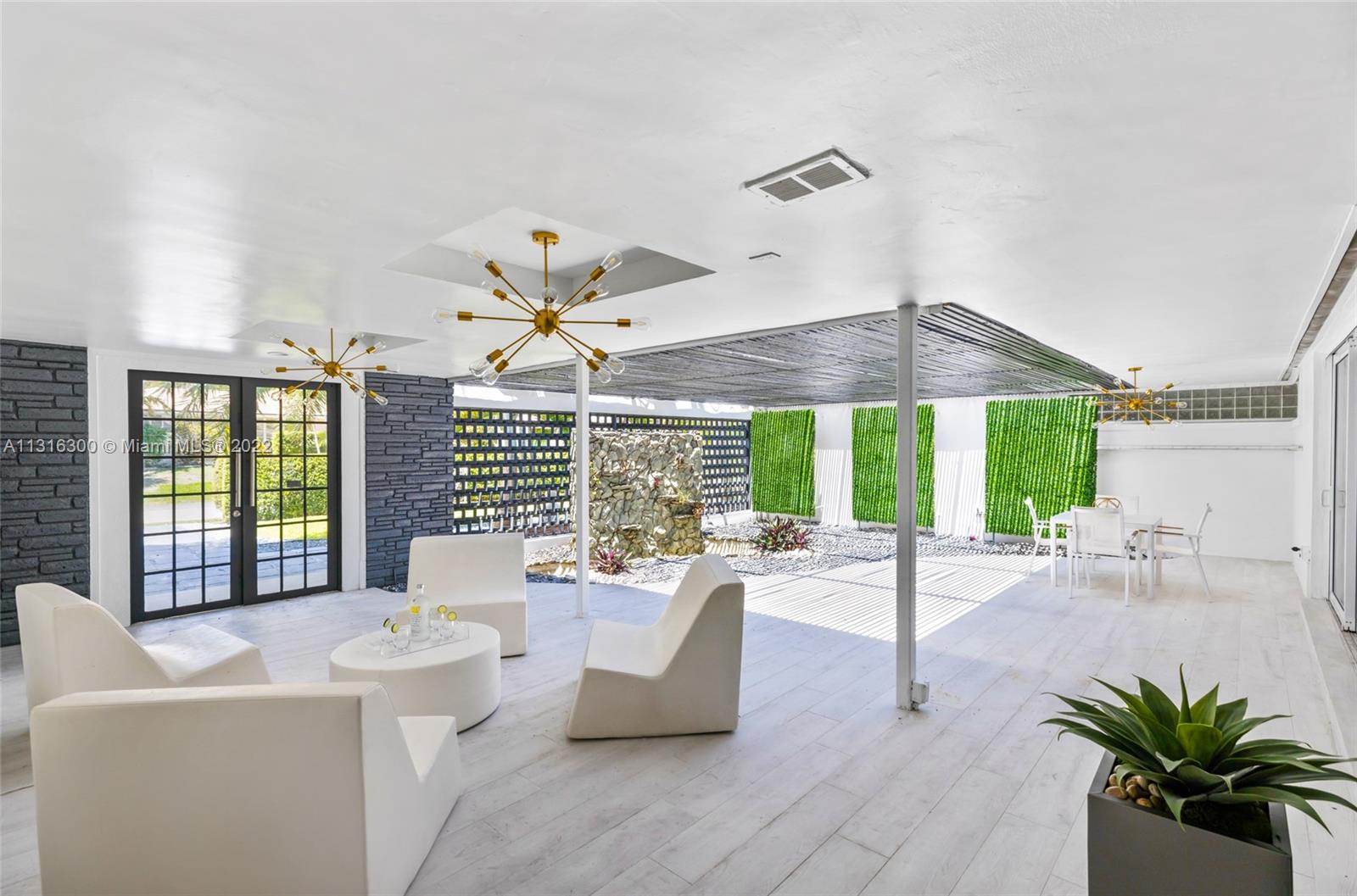 Davis Harbour - Residential