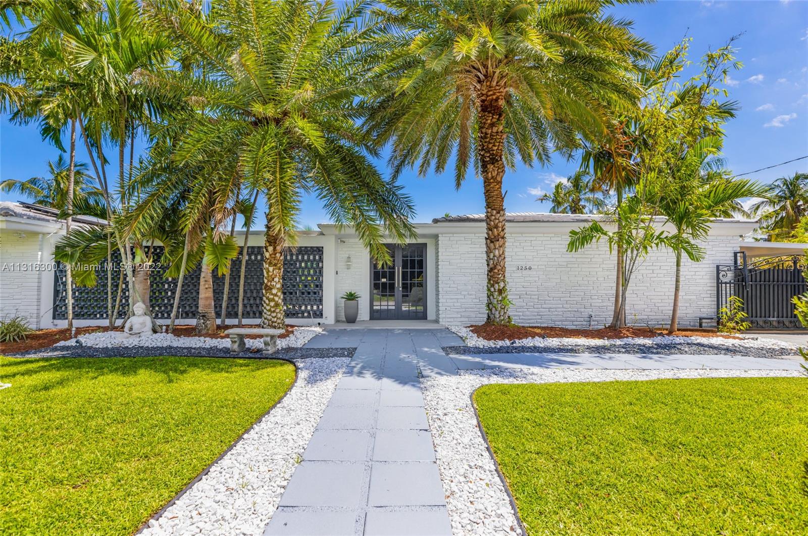 Davis Harbour - Residential