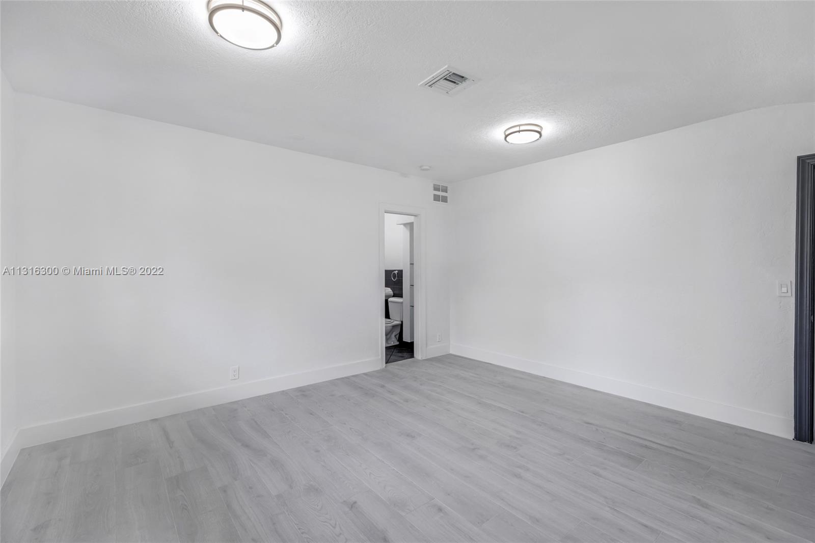 Davis Harbour - Residential