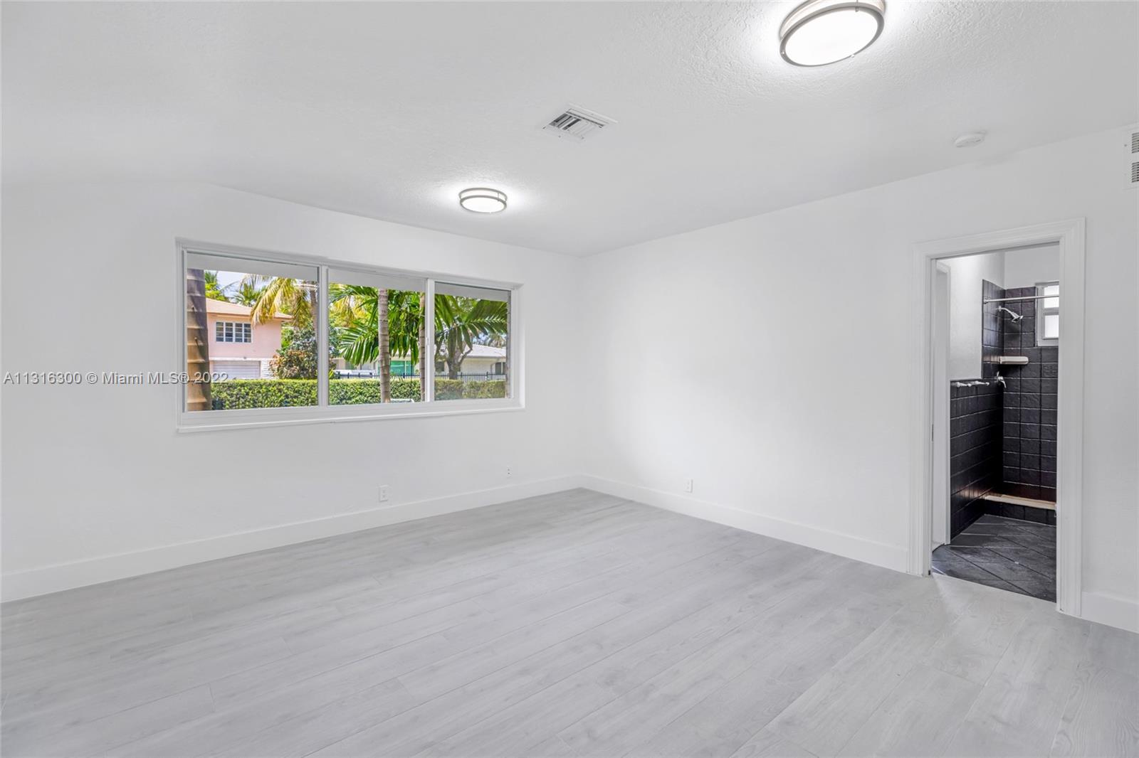 Davis Harbour - Residential