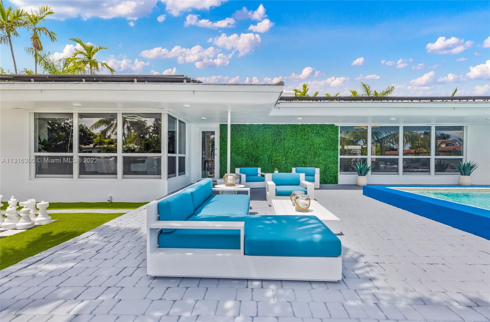 Davis Harbour - Residential