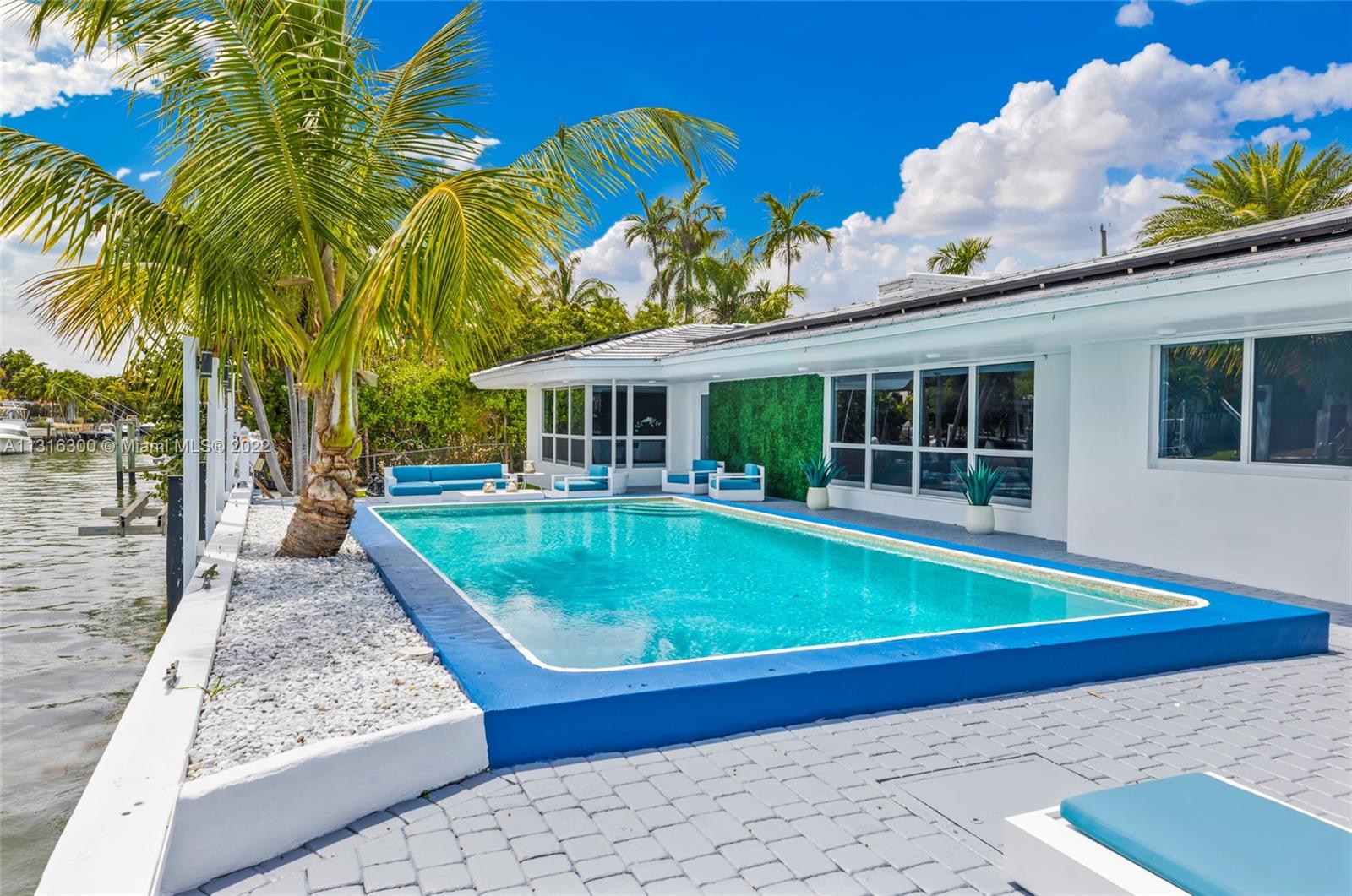 Davis Harbour - Residential