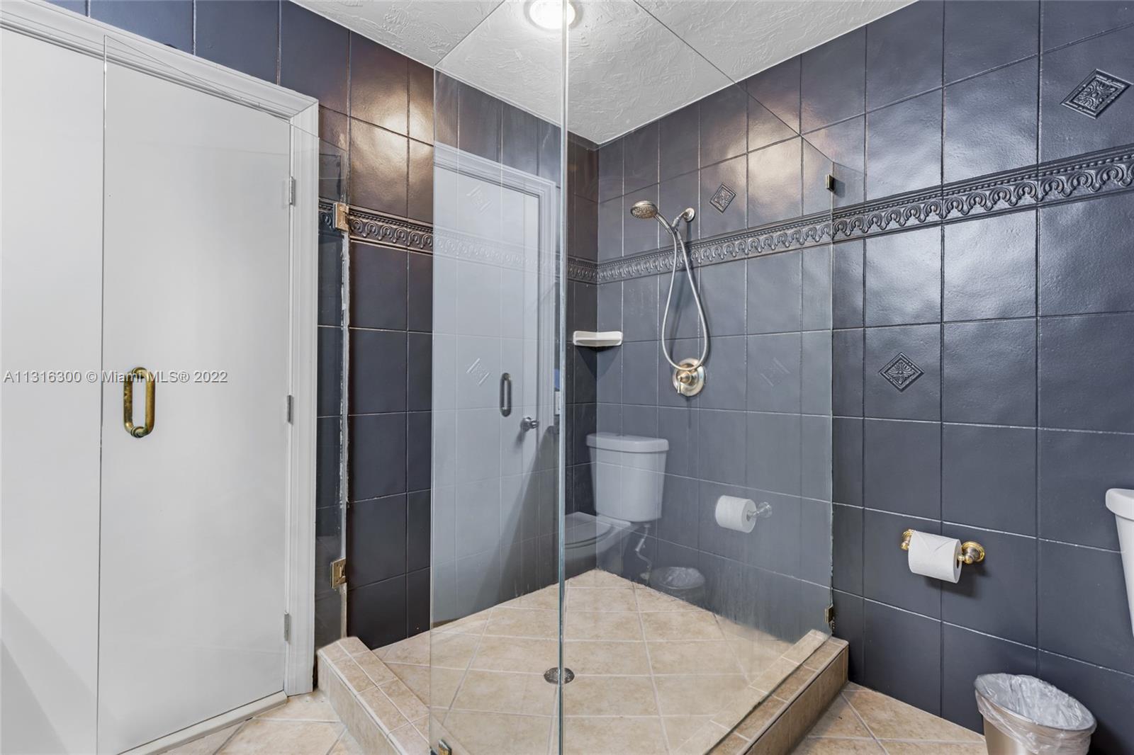 Davis Harbour - Residential