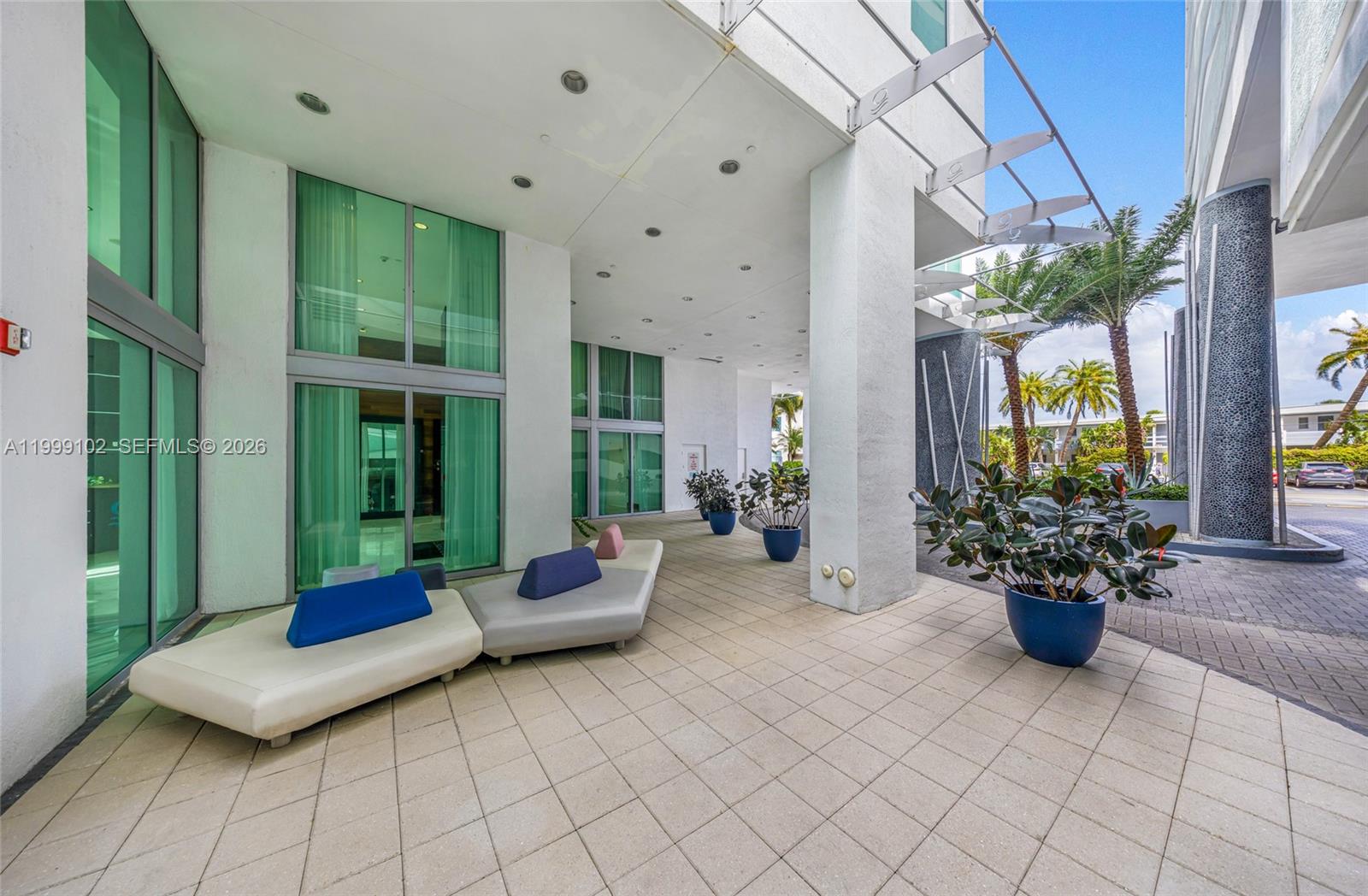 ELOQUENCE ON THE BAY COND - Residential Lease