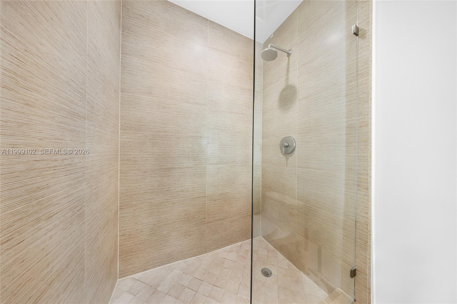 ELOQUENCE ON THE BAY COND - Residential Lease