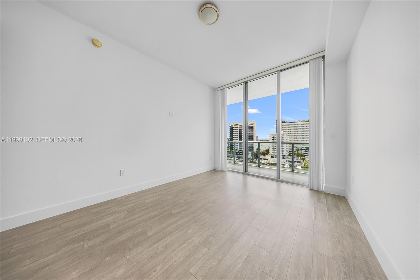 ELOQUENCE ON THE BAY COND - Residential Lease