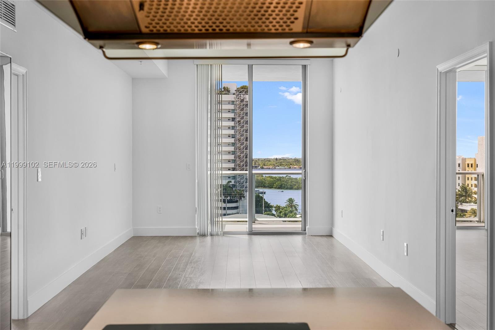 ELOQUENCE ON THE BAY COND - Residential Lease