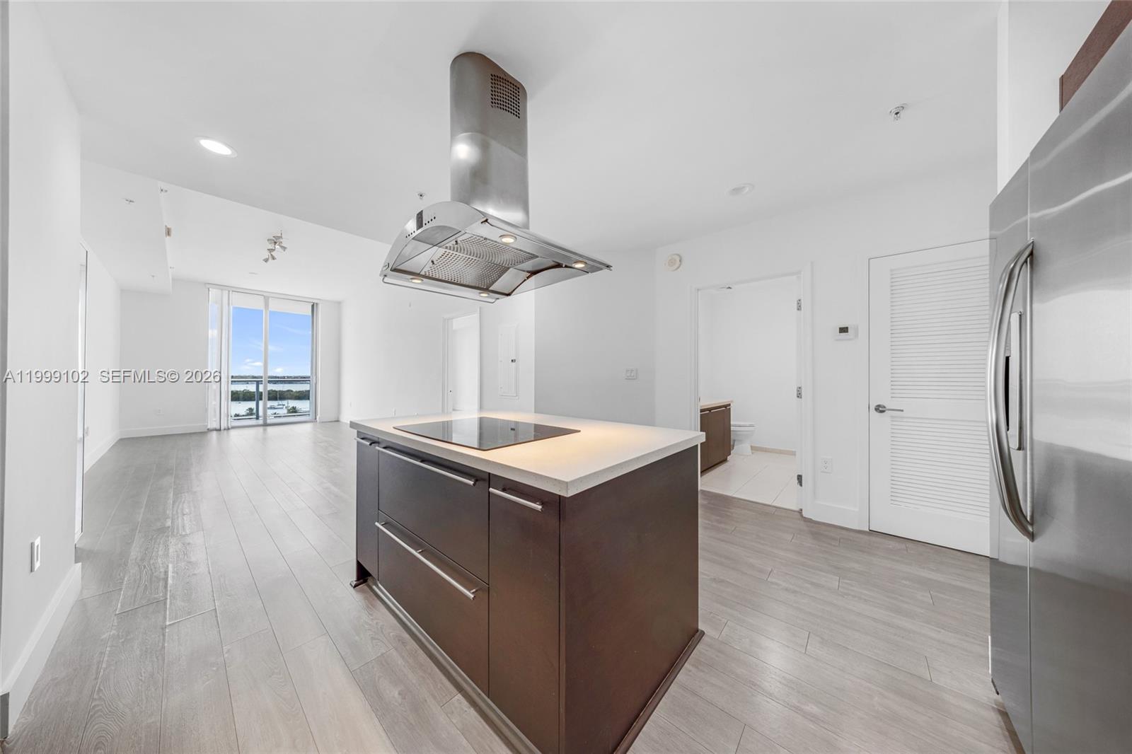 ELOQUENCE ON THE BAY COND - Residential Lease