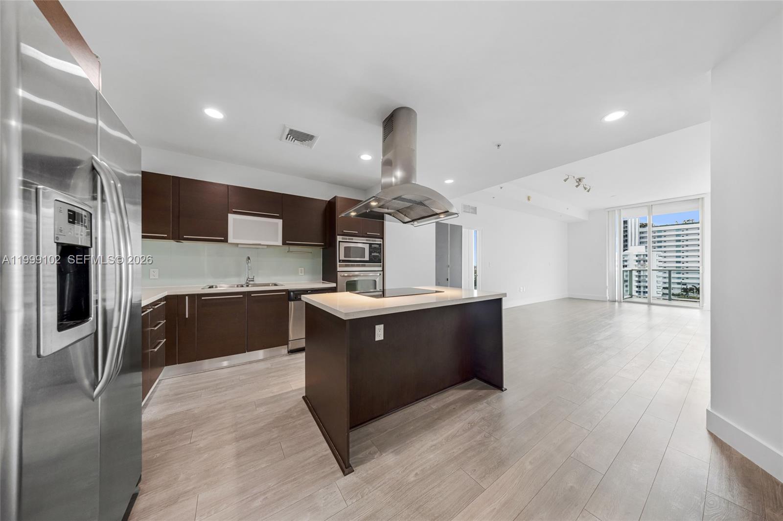 ELOQUENCE ON THE BAY COND - Residential Lease