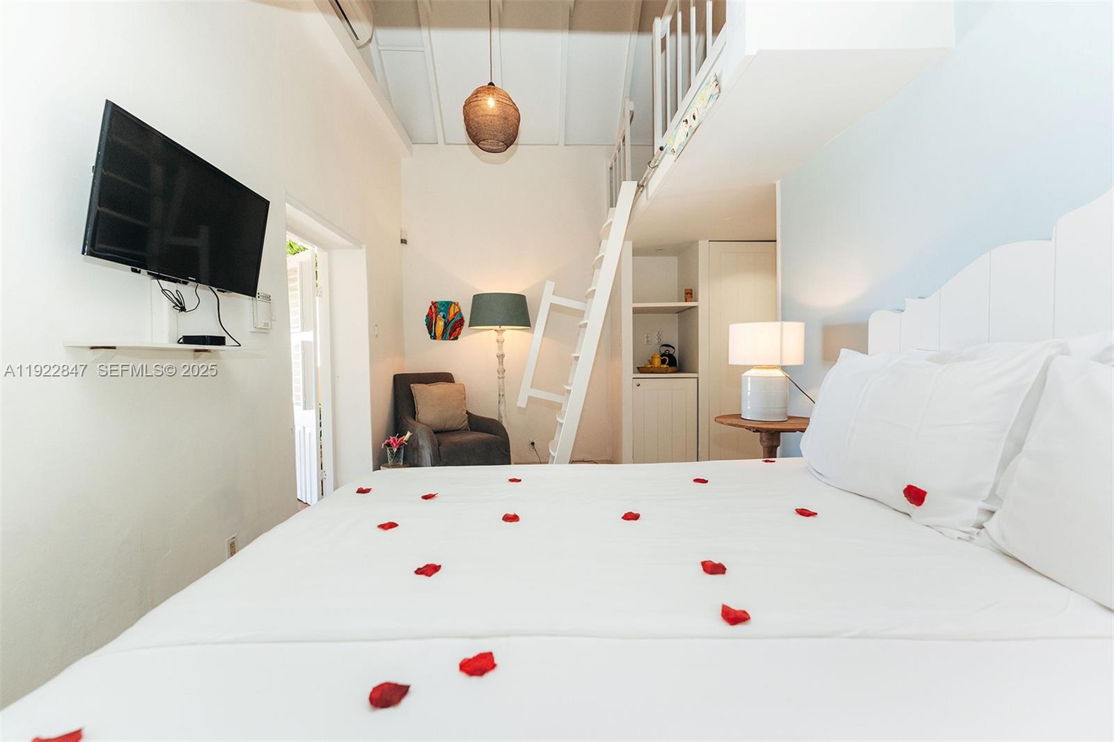 Sirena Bay Estates - Residential