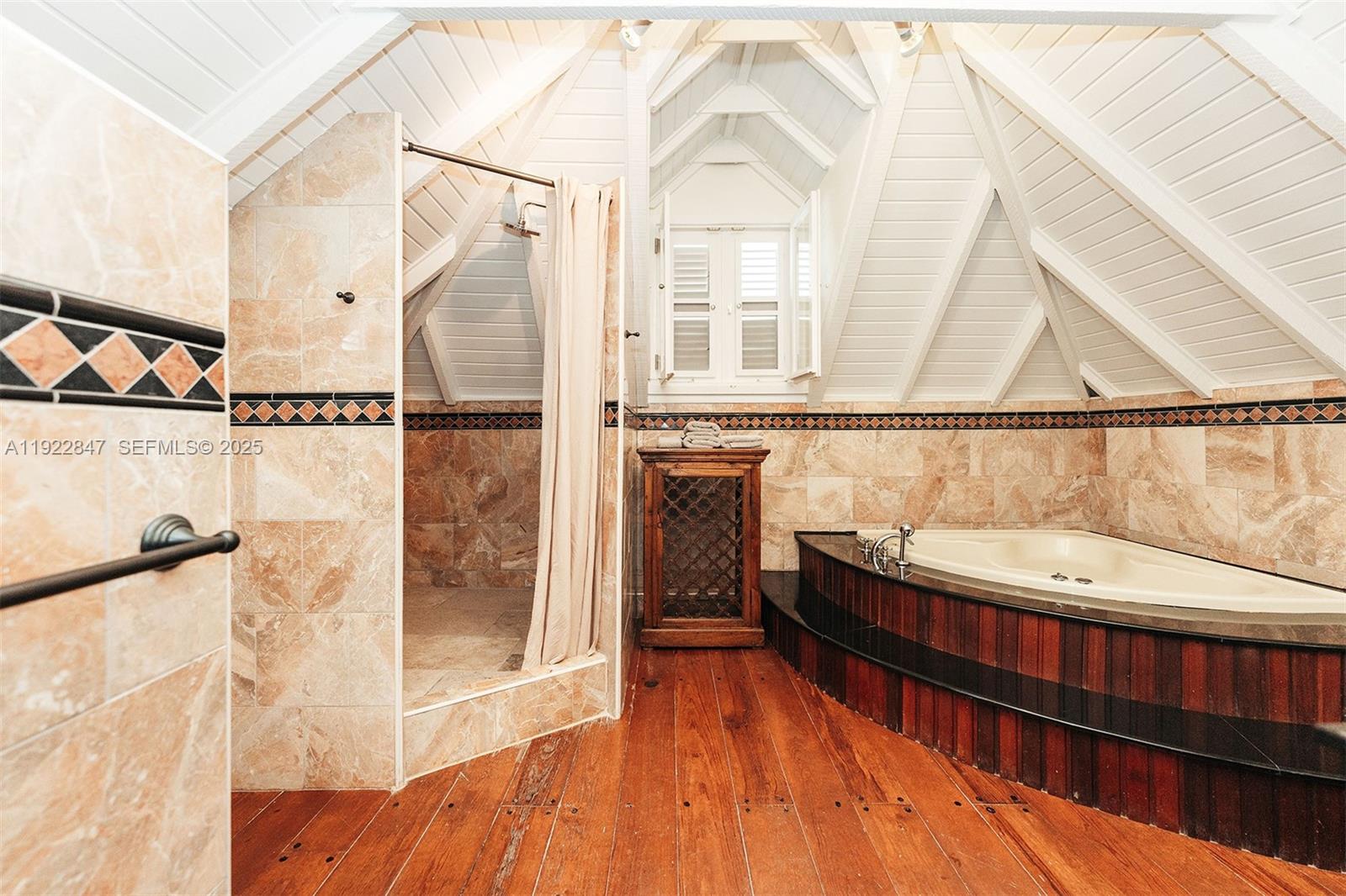 Sirena Bay Estates - Residential