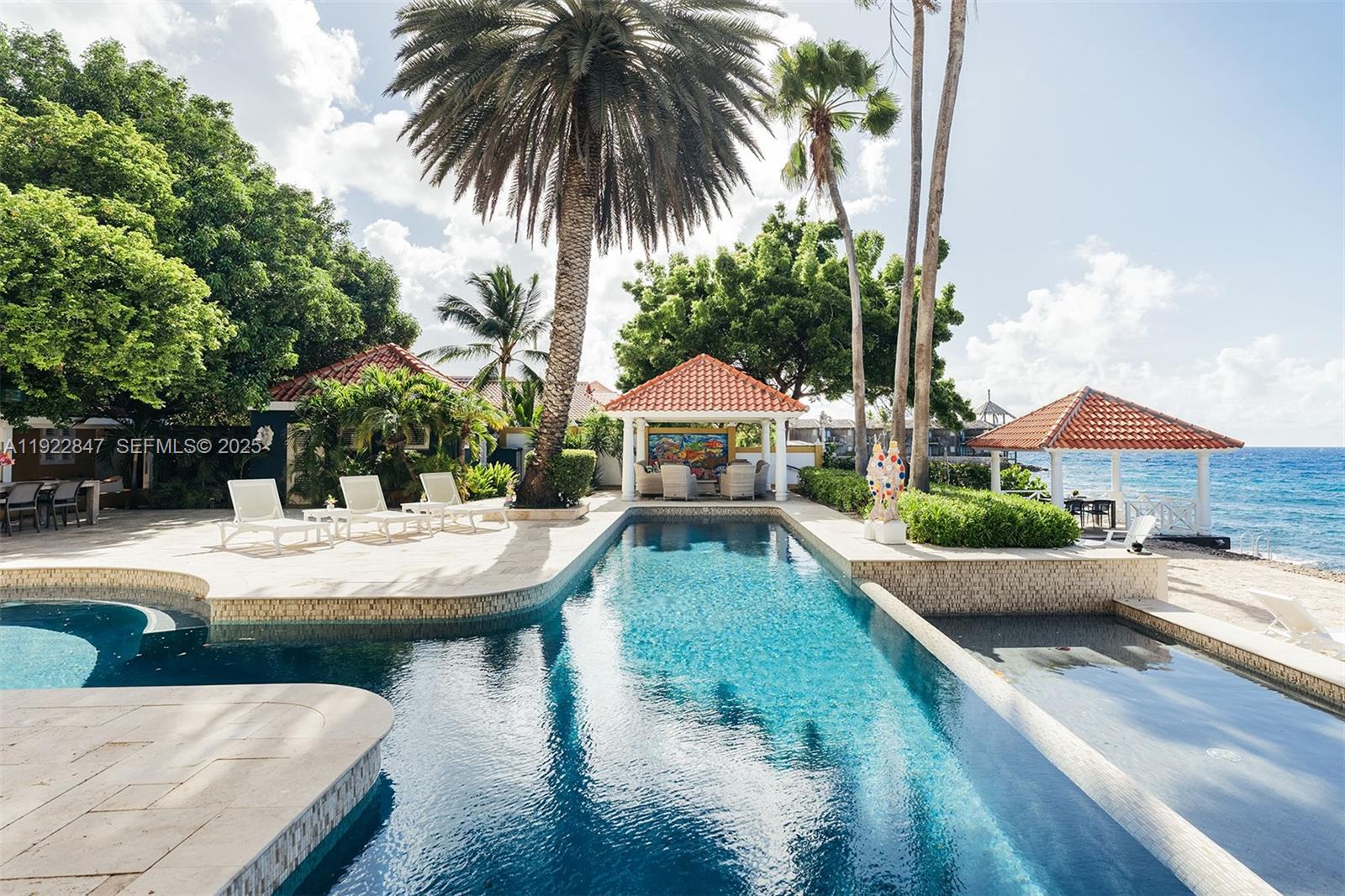 Sirena Bay Estates - Residential