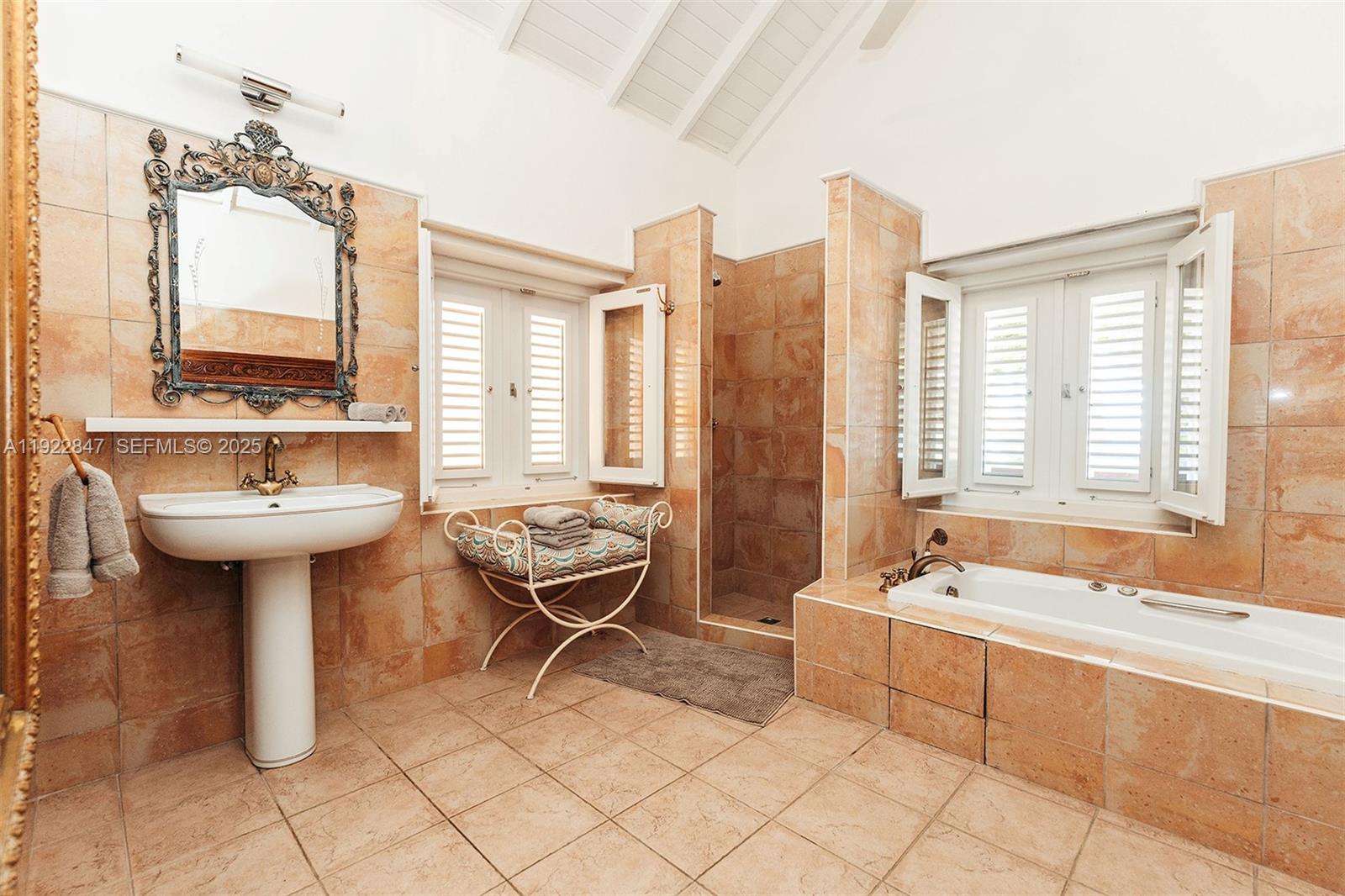 Sirena Bay Estates - Residential