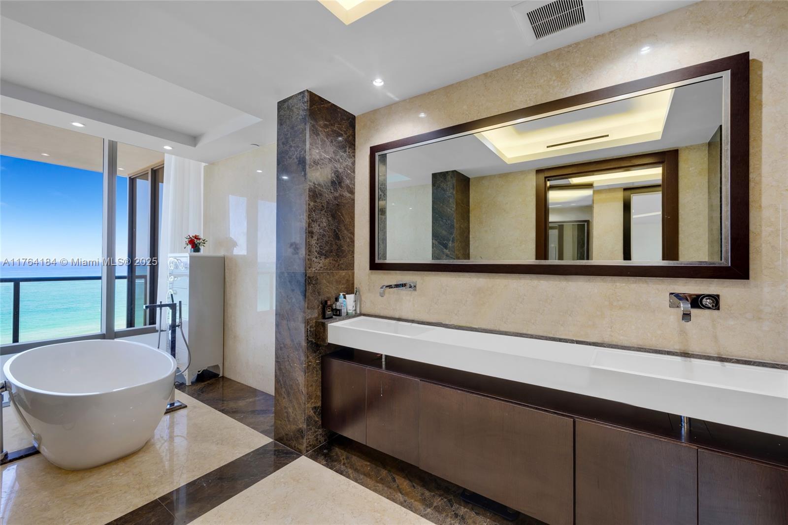 BAL HARBOUR NORTH SOUTH C - Residential