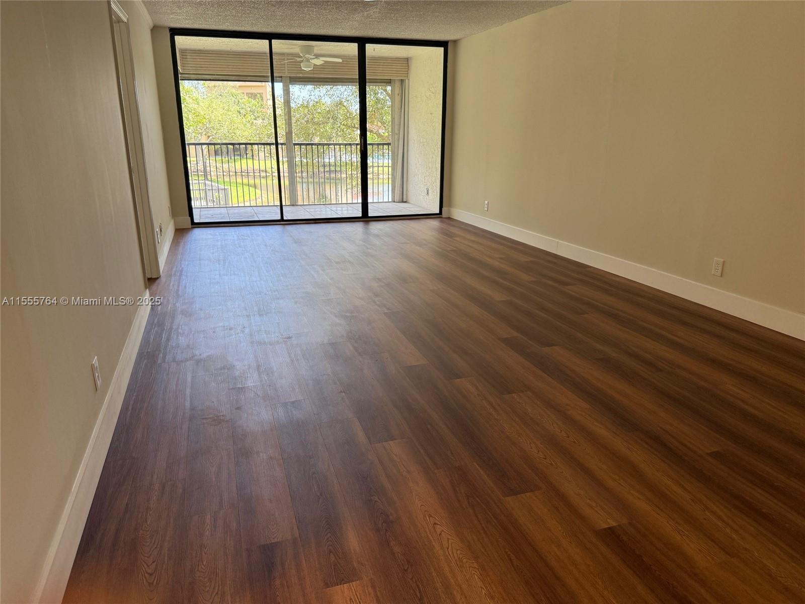 LOVELY 2 BEDROOM 2 BATH CONDO OVERLOOKING LAKE AND POOL. SPLIT BEDROOM, NEWER WASHER AND DRYER INSIDE UNIT. CONVENIENTLY LOCATED TO RESTAURANTS, HIGHWAYS, COLLEGES, SHOPPING JUST REPLACED DISHWASHER, RANGE, RANGE HOOD, FLOORING IN MAIN BEDROOM, FRESHLY PAINTED. NEW VANITIES IN BATHROMS, MANY NEW CLOSET DOORS, Newly installed vinyl plank flooring in living room, kitchen and guest bath