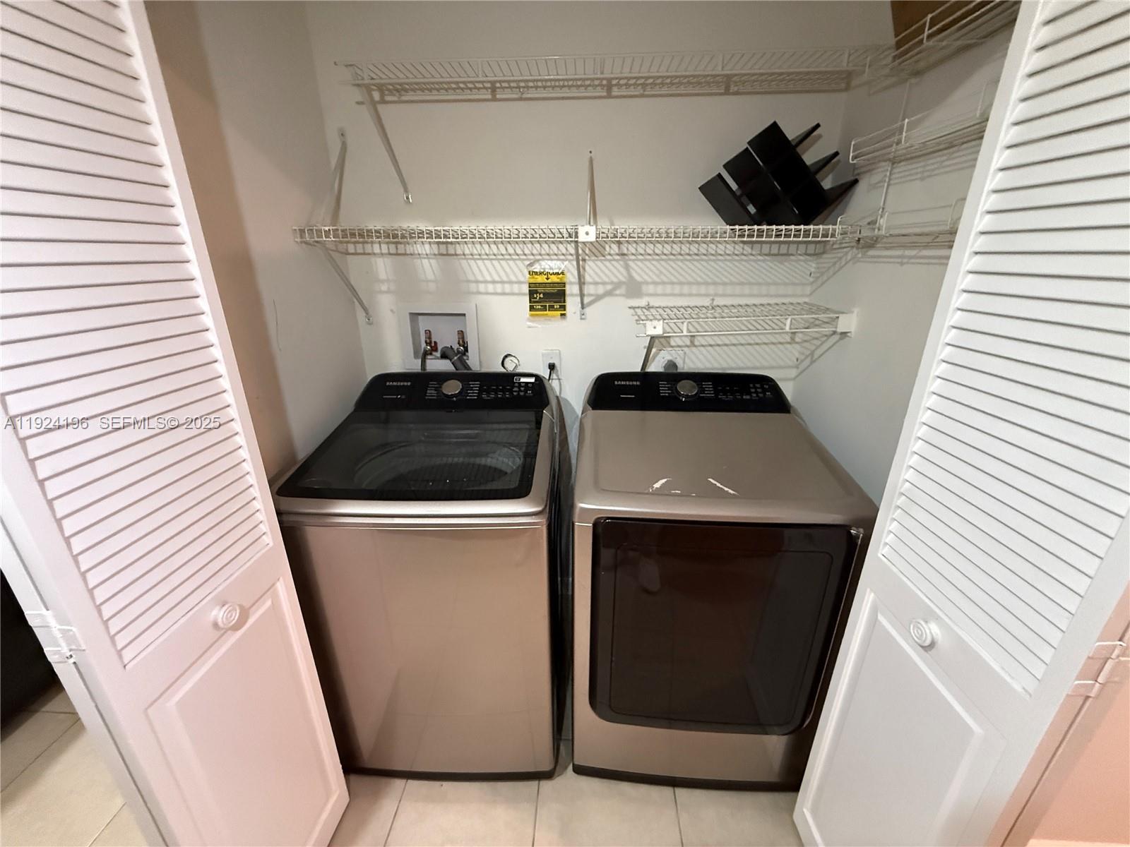 TAMERLANE - Residential Lease