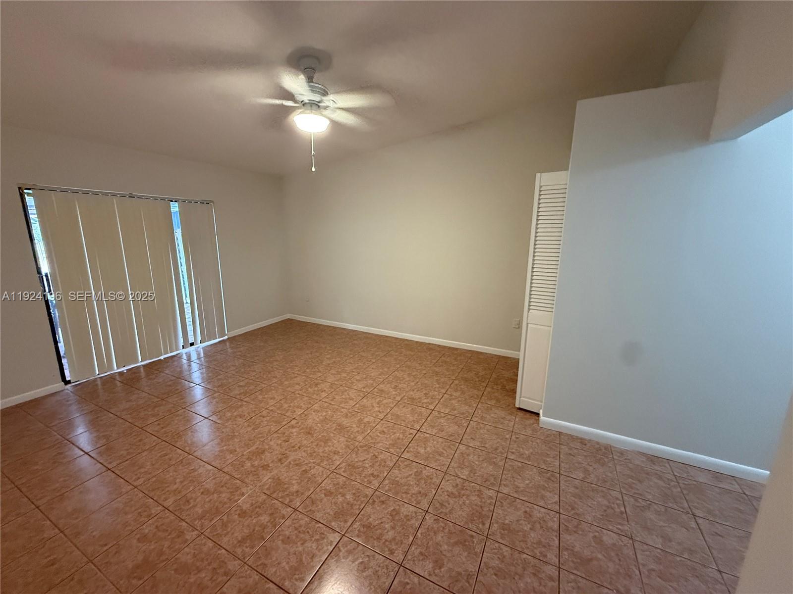 TAMERLANE - Residential Lease