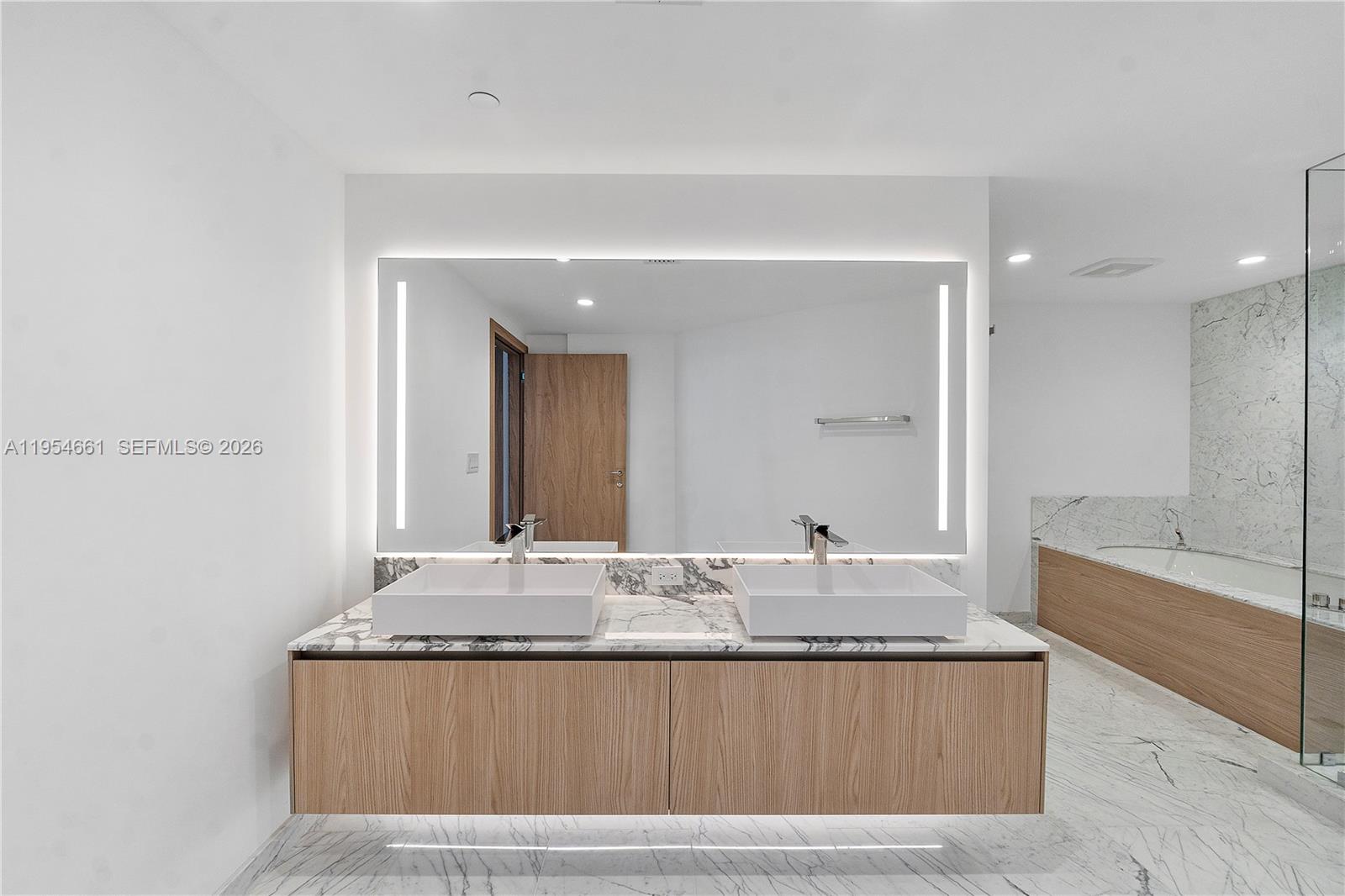 Onda Residences - Residential