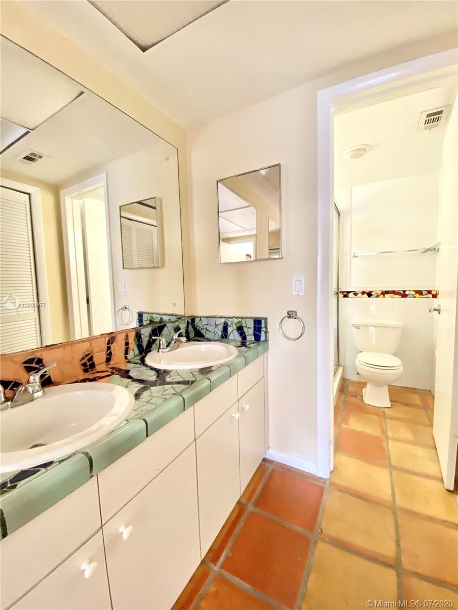 NORTH SUNRISE INC CONDO - Residential Lease