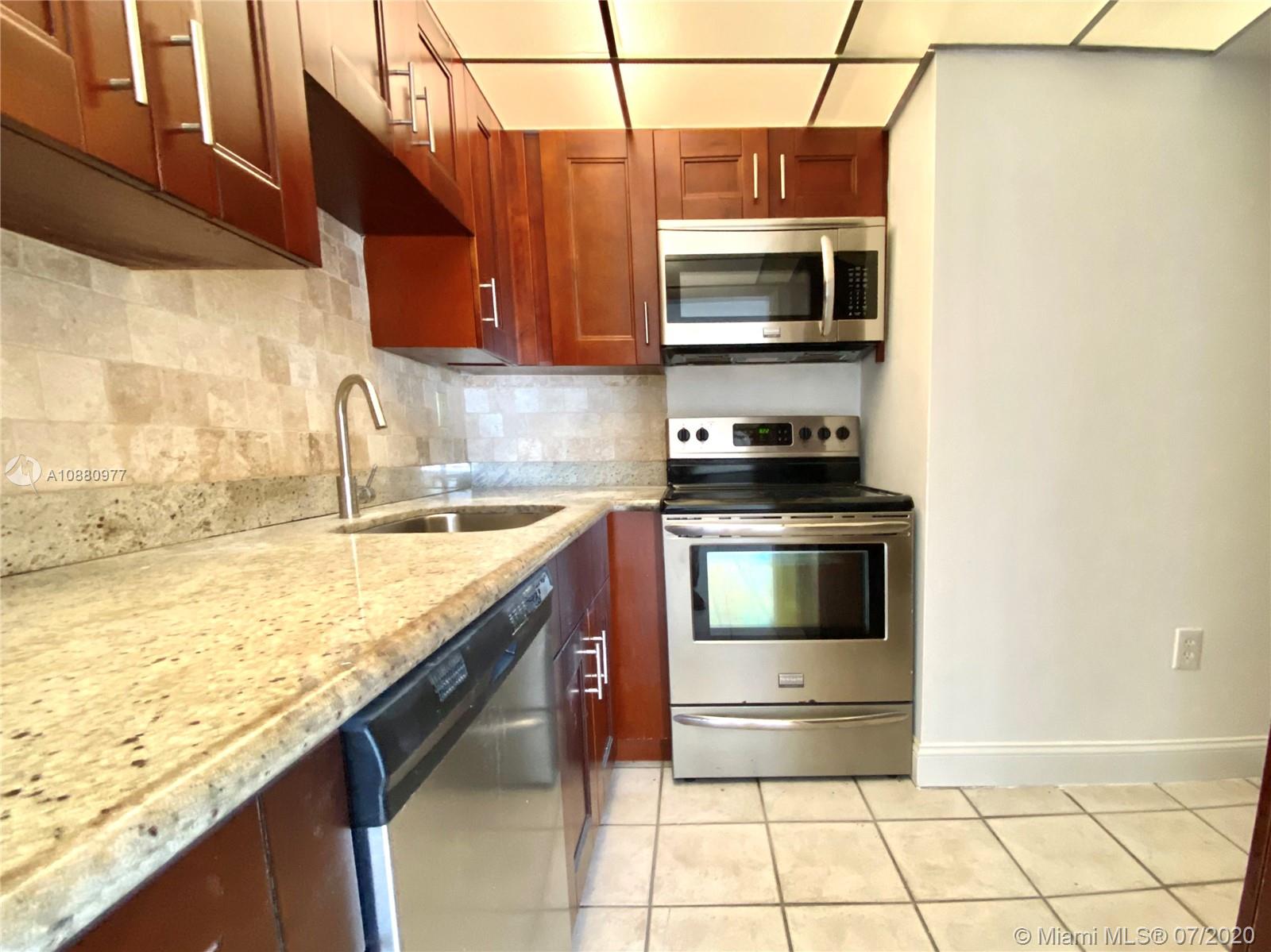 NORTH SUNRISE INC CONDO - Residential Lease