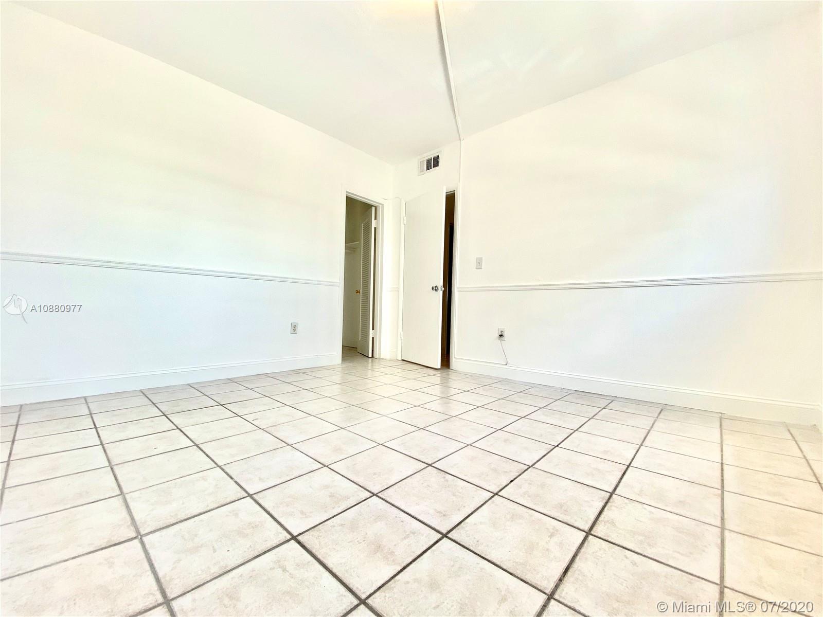 NORTH SUNRISE INC CONDO - Residential Lease