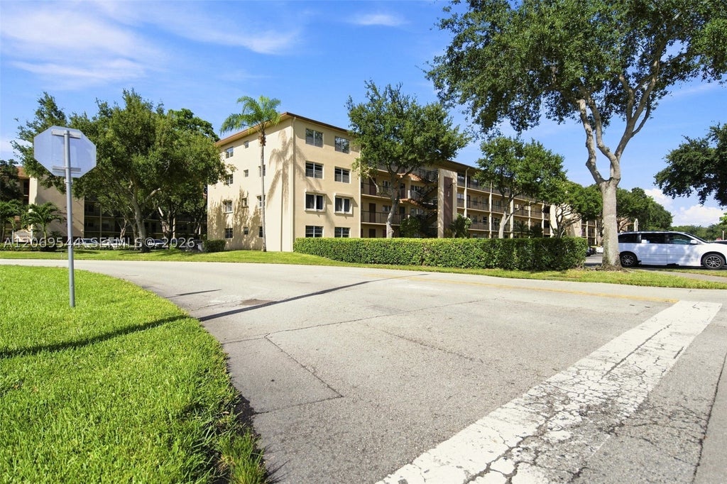 Photo of 13455 SW 9th Ct #301J, Pembroke Pines, FL 33027 (MLS # A12069544)