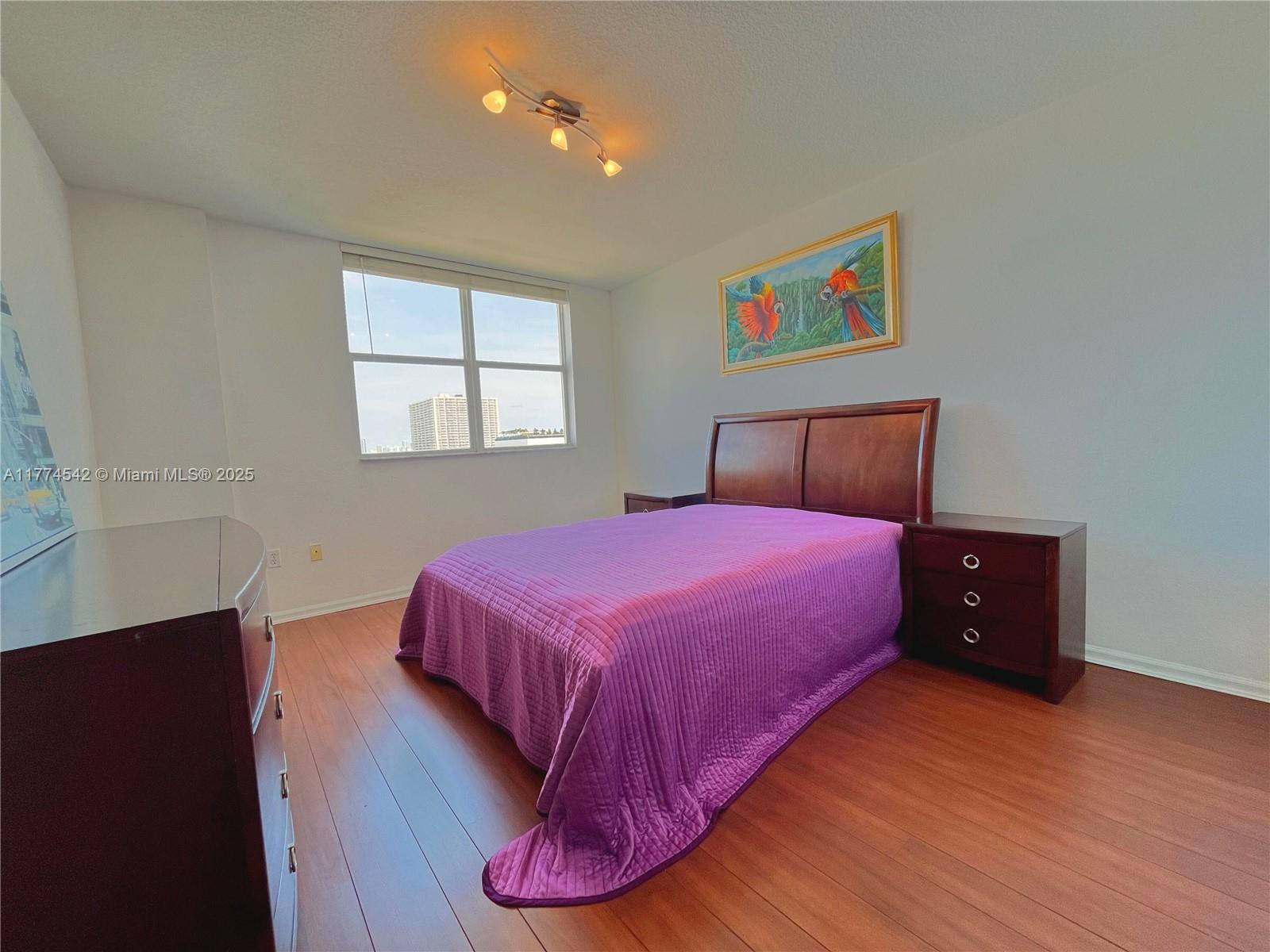 BAYVIEW CONDO AT NORTH BA - Residential