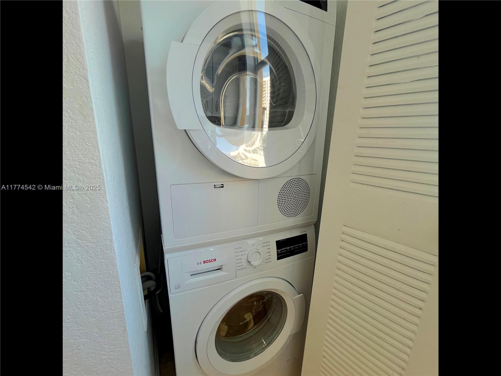 BAYVIEW CONDO AT NORTH BA - Residential