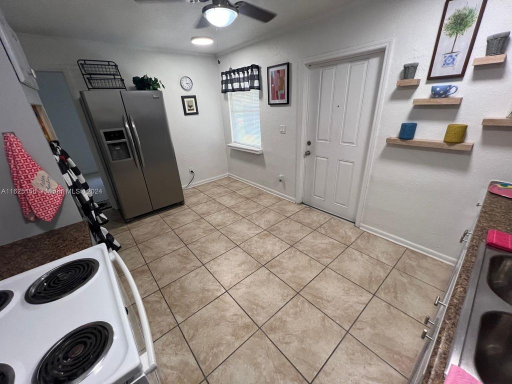 Photo of 2708 Avenue P, Fort Pierce, FL 34947 (MLS # A11625156)