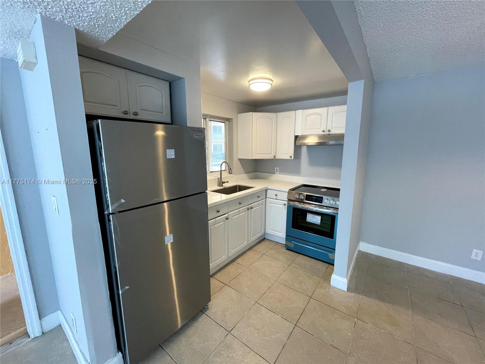 SUZANNE PLAZA CONDO - Residential Lease