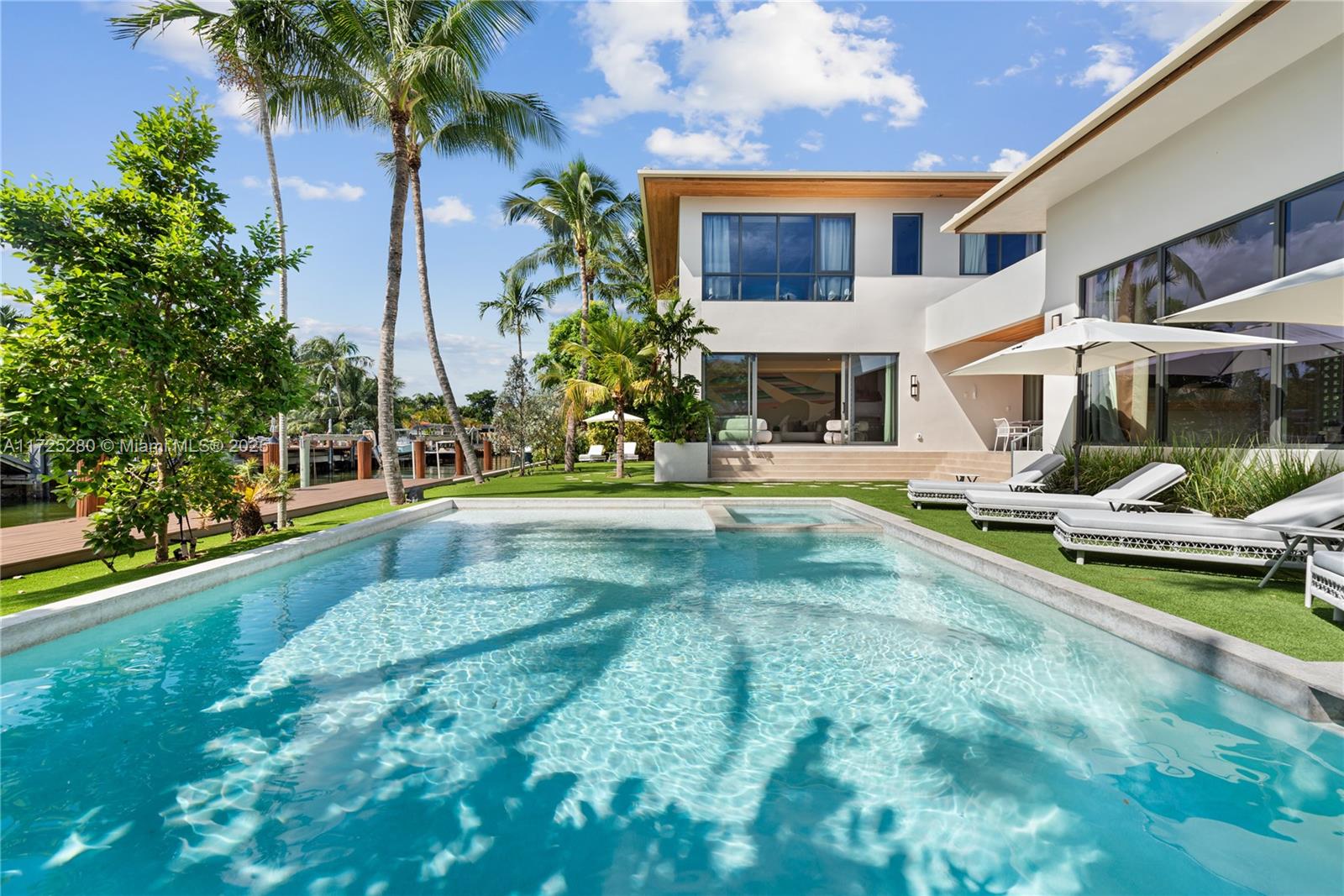 DAVIS HARBOR - Residential