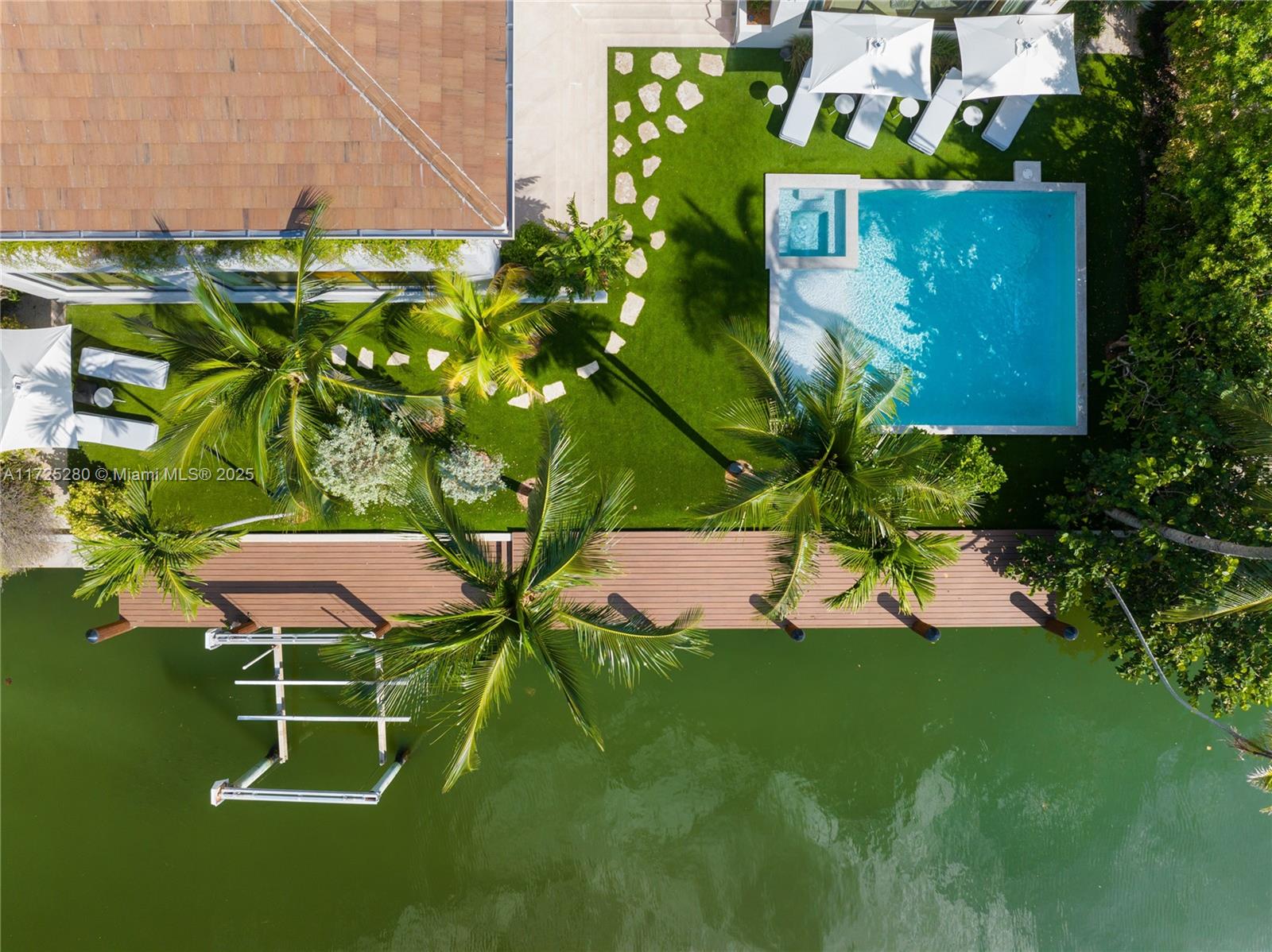 DAVIS HARBOR - Residential