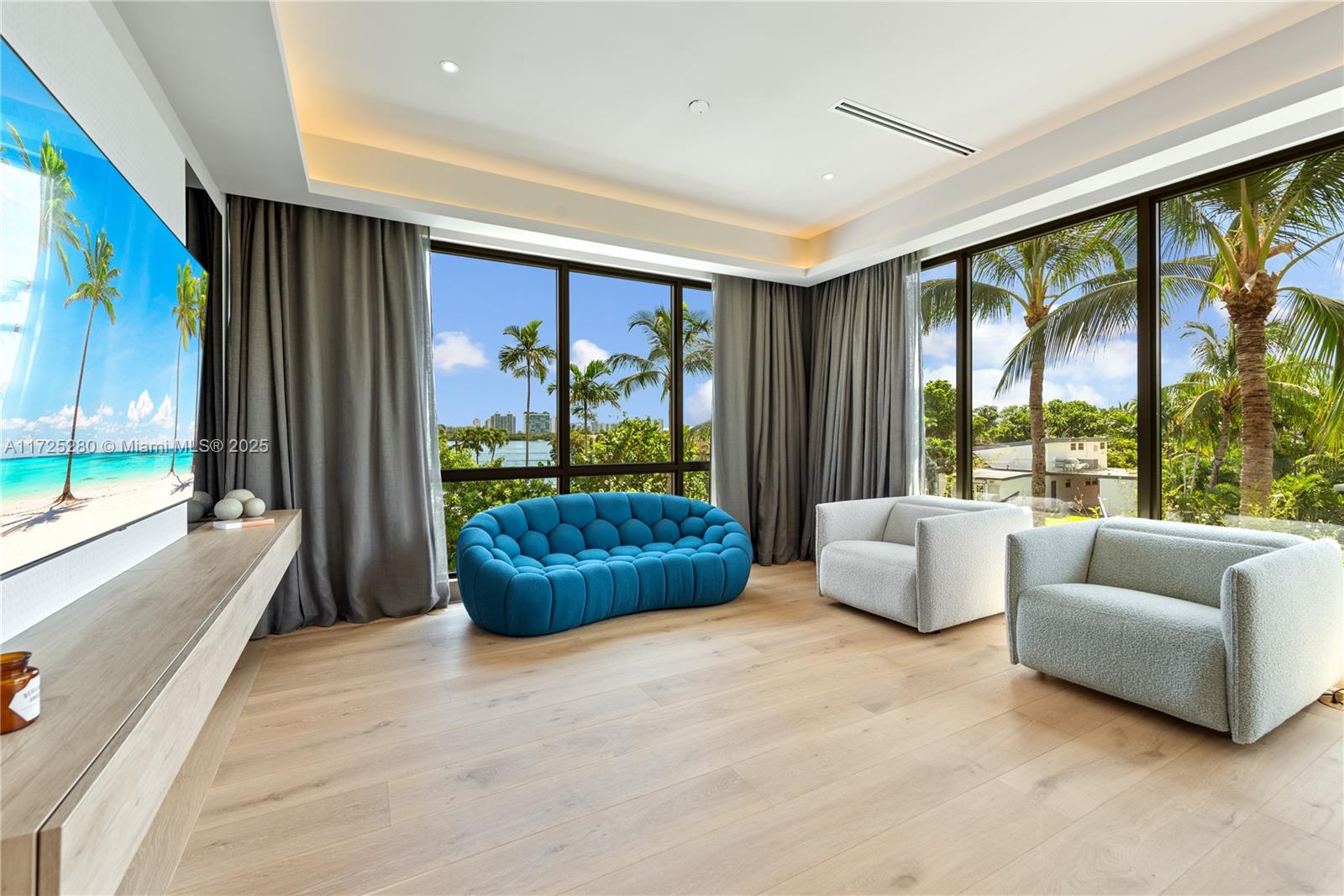 DAVIS HARBOR - Residential