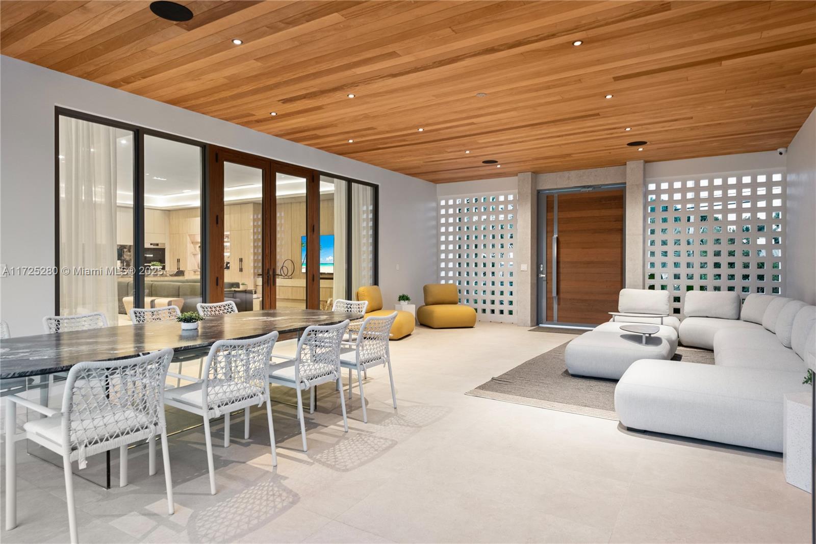 DAVIS HARBOR - Residential