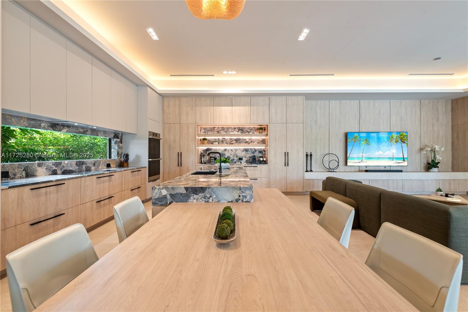 DAVIS HARBOR - Residential